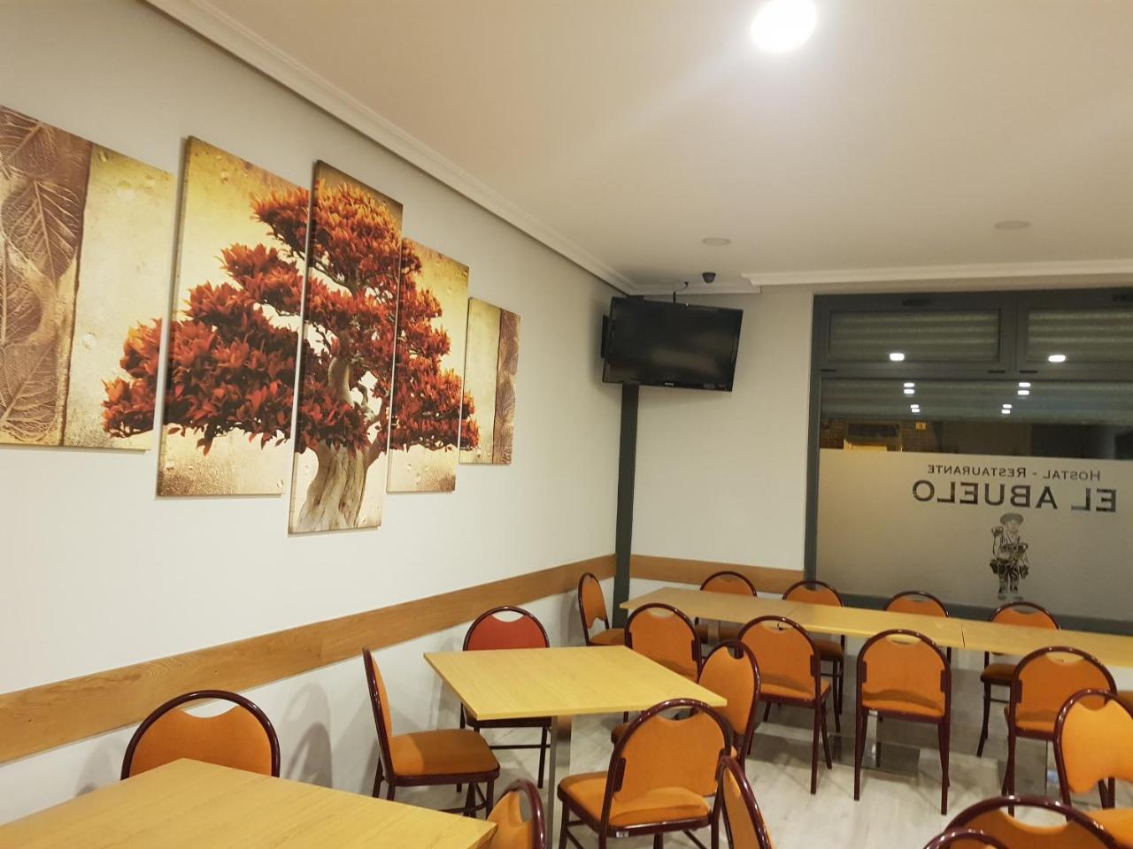 Hostal Restaurante El Abuelo Trobajo Del Camino Kültér fotó